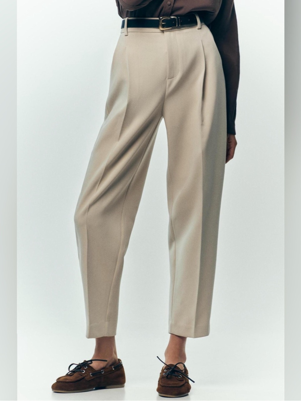Zara beige pleated roomy tapered high waisted trousers